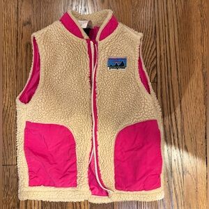 Girls Patagonia fleece vest